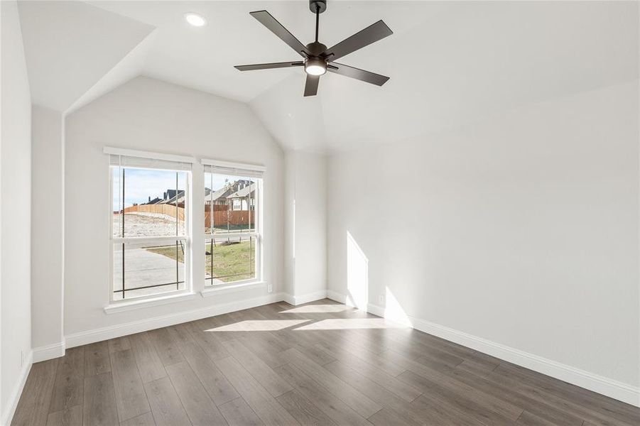 Spacious, unfurnished interior of a new home in Villages of Walnut Grove, Midlothian (Image 17).