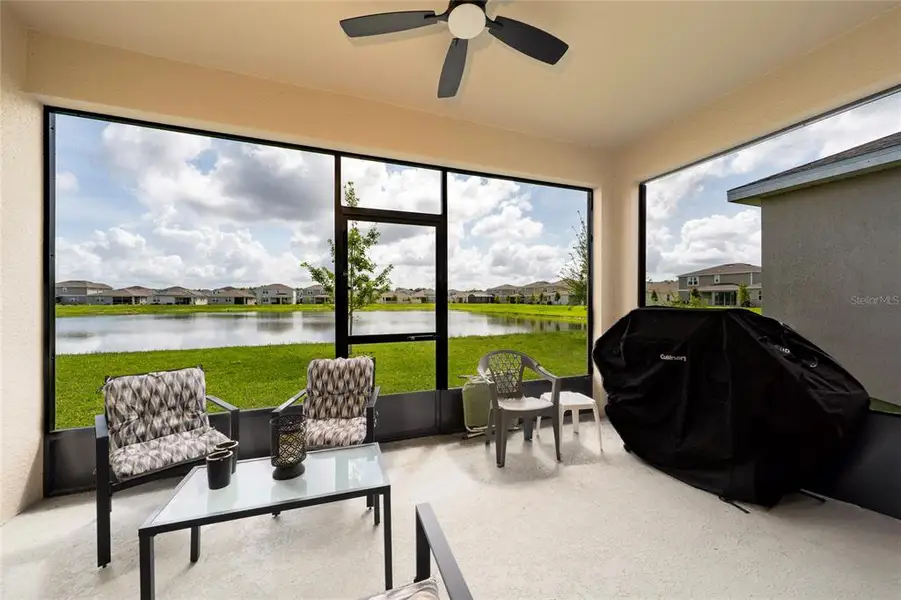 Exterior details and patio area of a home in Seasons at Big Sky, Kissimmee (Image 3).