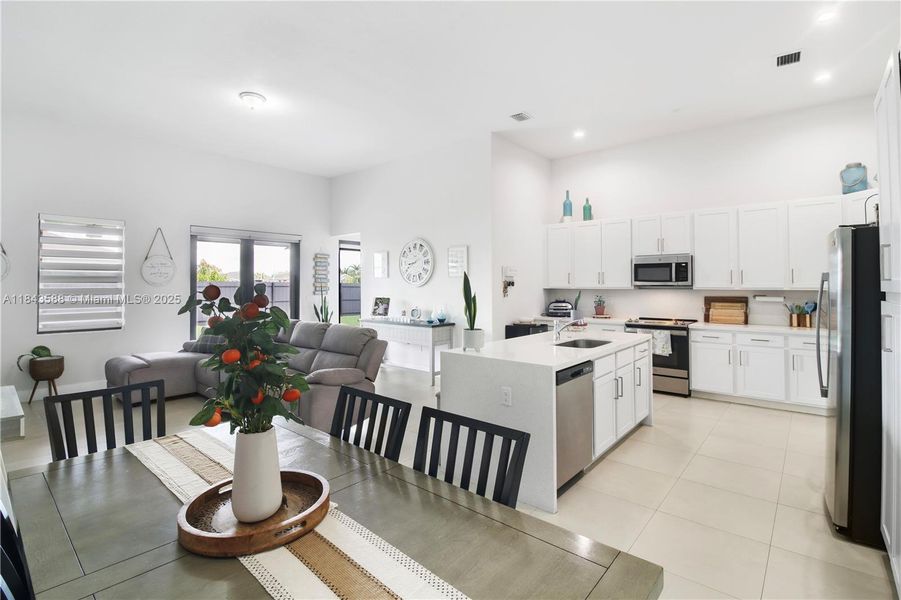 Furnished interior view inside a new home in , Homestead (Image 33).