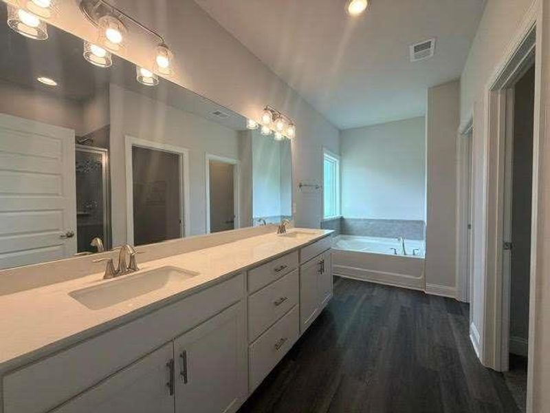 Furnished interior view inside a new home in Tuscany Hills, Douglasville (Image 10).