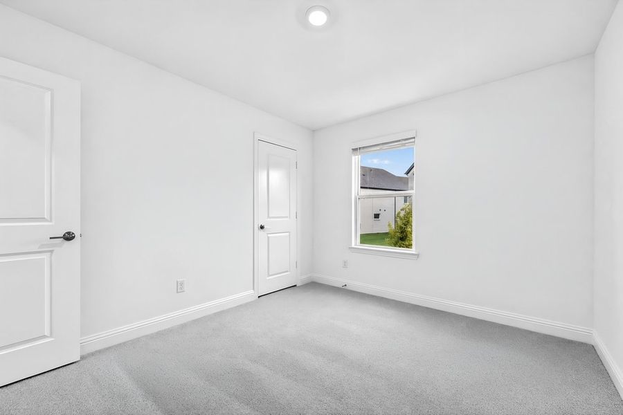 Spacious, unfurnished interior of a new home in Cross Creek Meadows, Celina (Image 25).