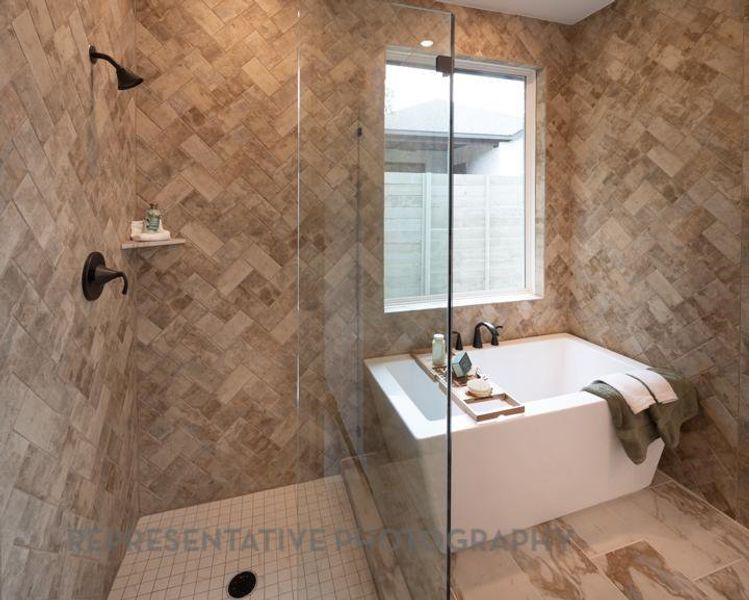 Furnished interior view inside a new home in Evergreen, Conroe (Image 5).