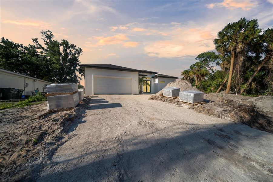 Image 5 of a home in .