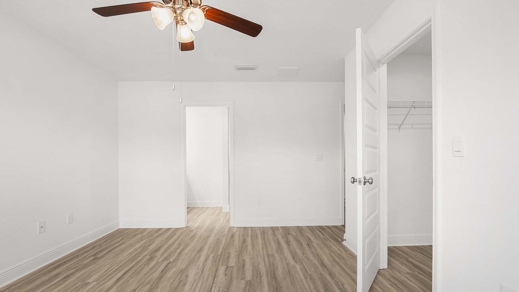 Spacious, unfurnished interior of a new home in Hawks Landing Townhomes, Santa Rosa Beach (Image 23).