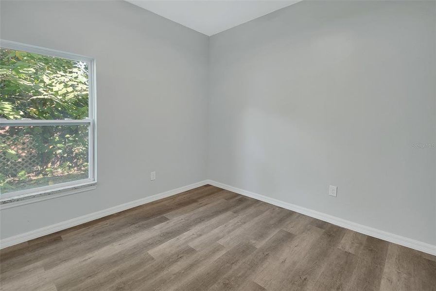 Spacious, unfurnished interior of a new home in , Deland (Image 22).