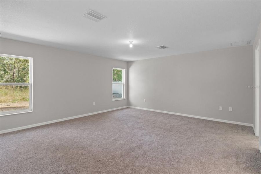 Spacious, unfurnished interior of a new home in , Homosassa (Image 25).