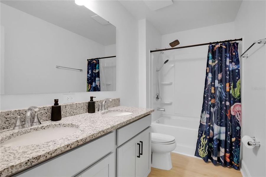 Furnished interior view inside a new home in , Clermont (Image 8).