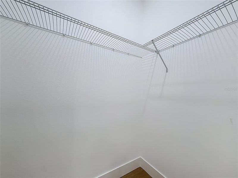 Spacious, unfurnished interior of a new home in , Orlando (Image 23).