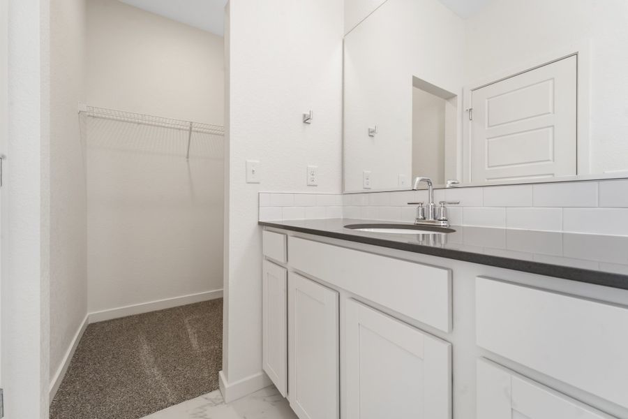 3905 Kenai St. - Owner's Suite Bathroom/ Closet 3905 Kenai St. - Owner's Suite Bathroom/ Closet