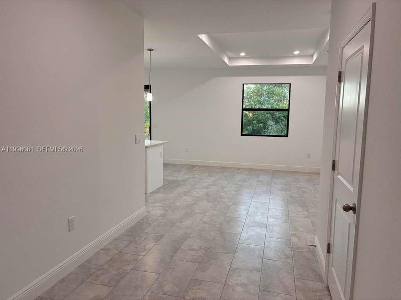 Spacious, unfurnished interior of a new home in , Labelle (Image 9).