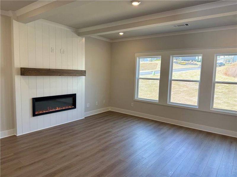 Spacious, unfurnished interior of a new home in Ponderosa Farms Estates, Gainesville (Image 30).