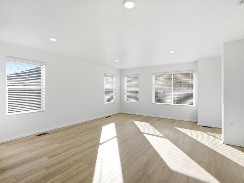 Spacious, unfurnished interior of a new home in Three Hills, Morrison (Image 9). Spacious, unfurnished interior of a new home in Three Hills, Morrison (Image 9).