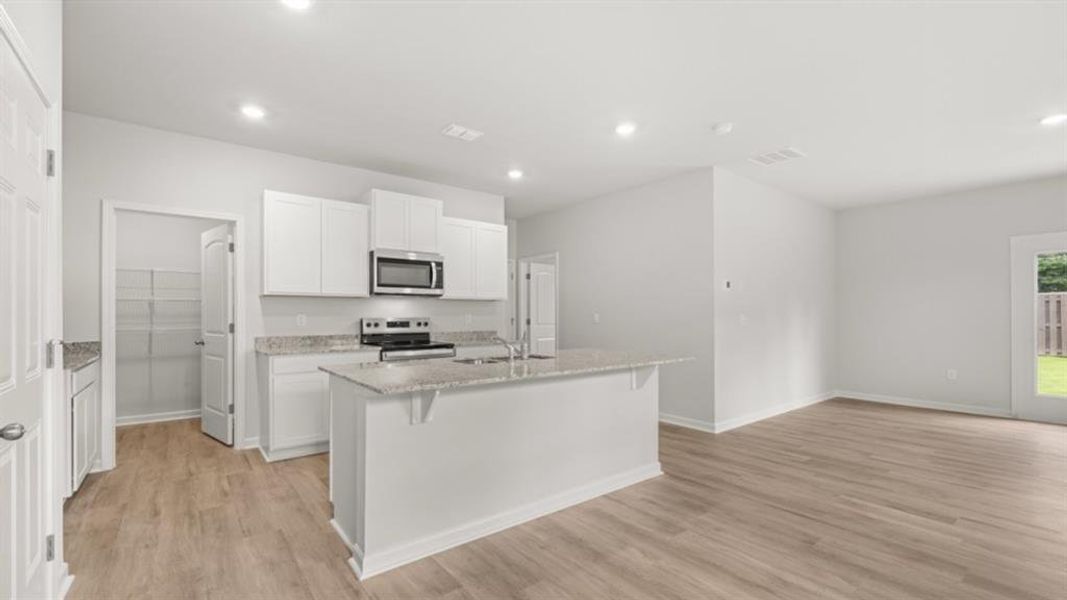 Furnished interior view inside a new home in Oconee Overlook, Gainesville (Image 4).