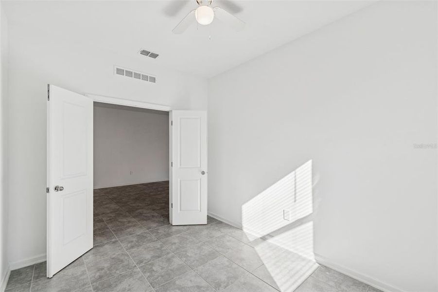 Spacious, unfurnished interior of a new home in Ranches at Lake McLeod, Eagle Lake (Image 22).