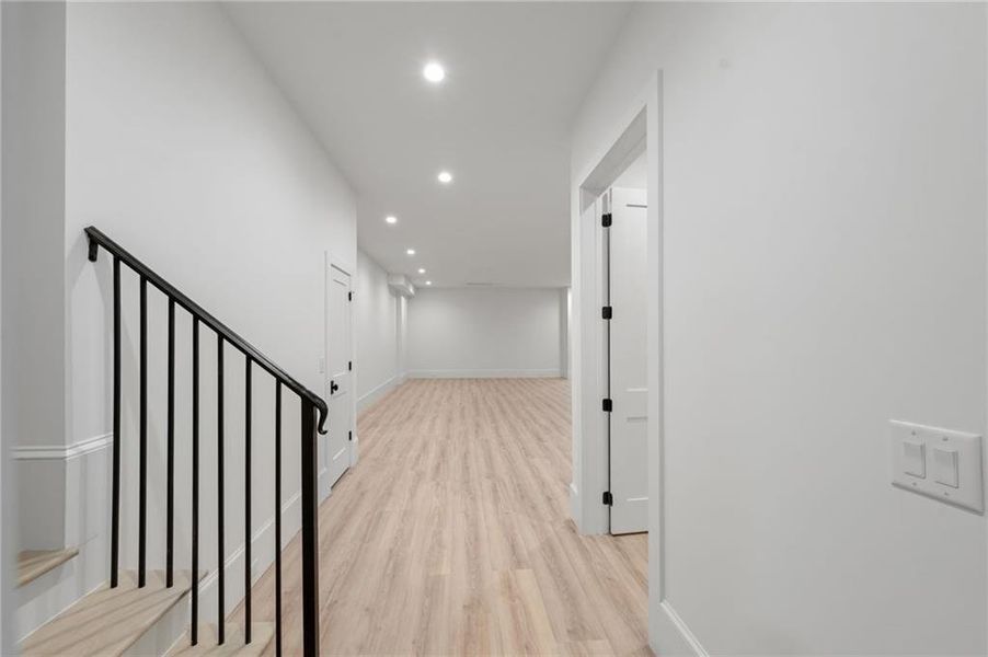 Spacious, unfurnished interior of a new home in , Atlanta (Image 25). Spacious, unfurnished interior of a new home in , Atlanta (Image 25).