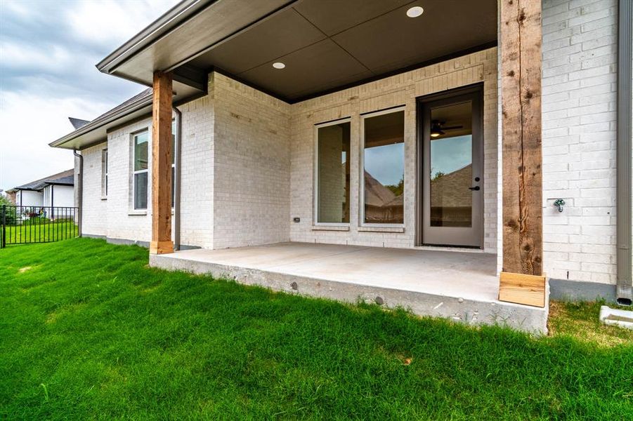 Exterior details and patio area of a home in , Heath (Image 3).