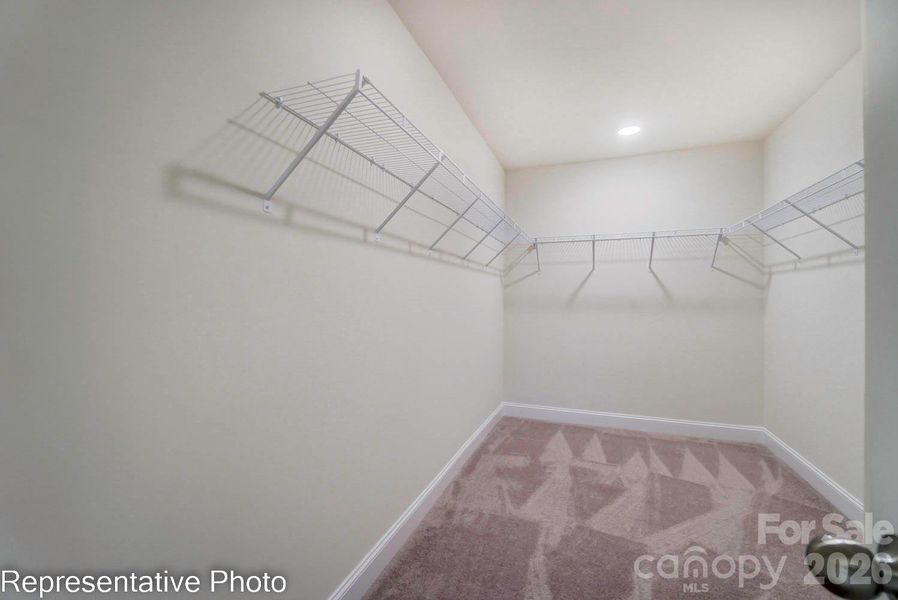 Spacious, unfurnished interior of a new home in Harrisburg Village, Harrisburg (Image 18).