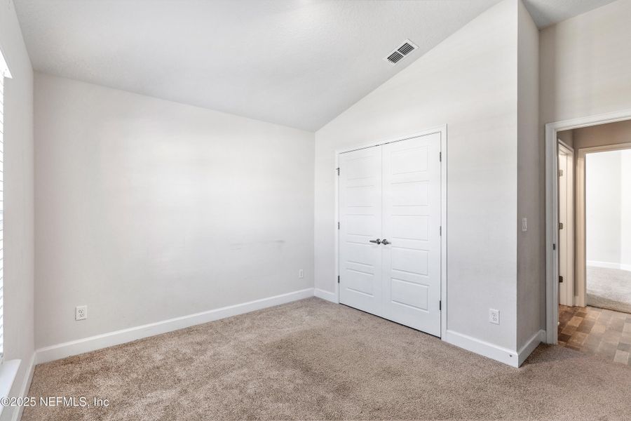 Spacious, unfurnished interior of a new home in Shadow Crest at Rolling Hills, Green Cove Springs (Image 16).