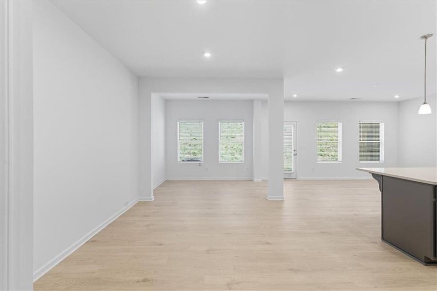 Spacious, unfurnished interior of a new home in Park Center Pointe, Austell (Image 32).