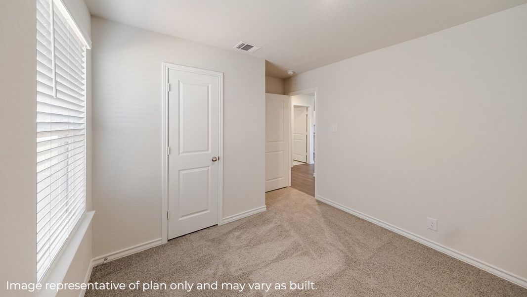 Spacious, unfurnished interior of a new home in Tamarron, Fulshear (Image 20).