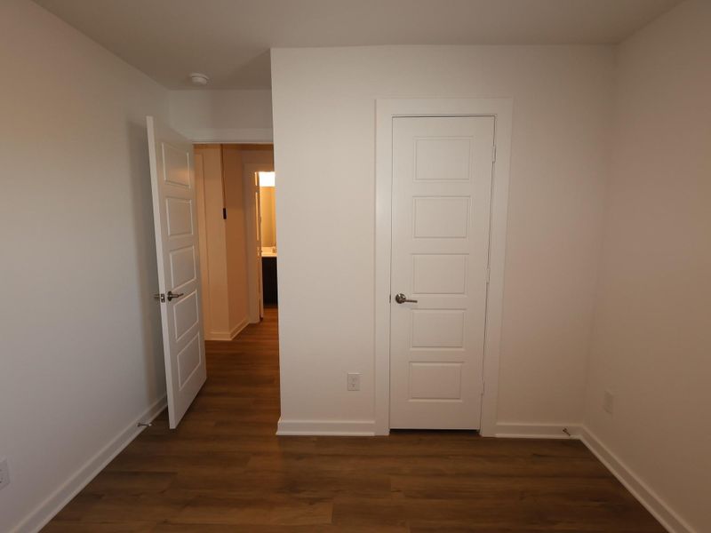 Spacious, unfurnished interior of a new home in Summerview, Fulshear (Image 12).
