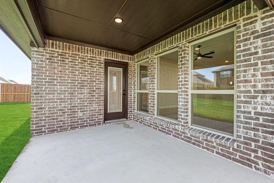 Exterior details and patio area of a home in Maplewood, Glenn Heights (Image 28). Exterior details and patio area of a home in Maplewood, Glenn Heights (Image 28).