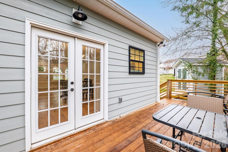 Exterior details and patio area of a home in , Charlotte (Image 23).
