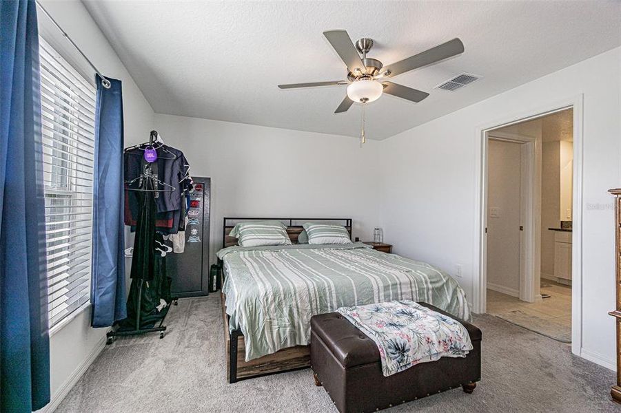 Furnished interior view inside a new home in , Spring Hill (Image 10).