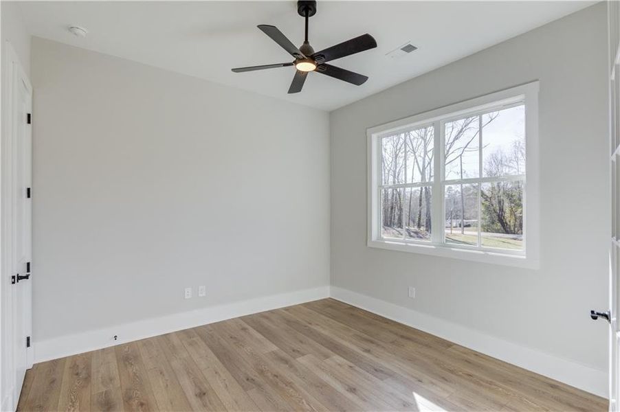 Spacious, unfurnished interior of a new home in , Jefferson (Image 39).