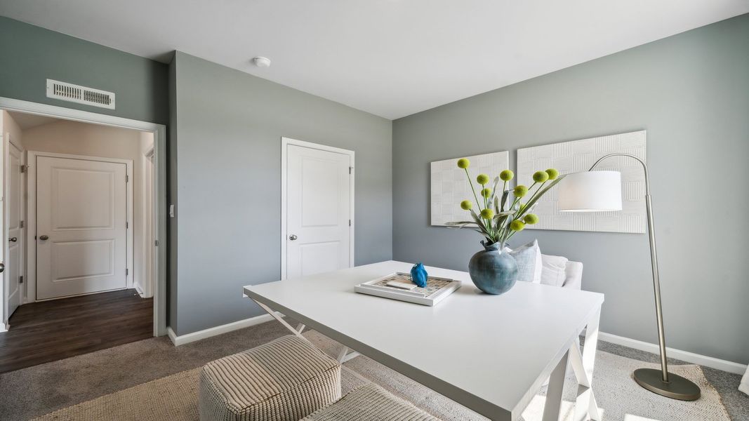 Representative furnished interior of a home built from the Hayden by D.R. Horton in Tooley Harbor, Elizabeth City (Image 15).
