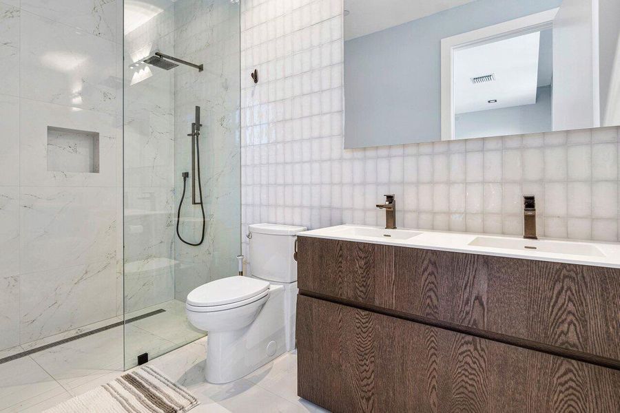 022-914PalmTrail-DelrayBeach-FL-33483-SM