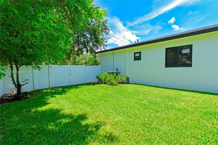 Front exterior of a new home in , Pompano Beach, FL, highlighting curb appeal (Image 22).