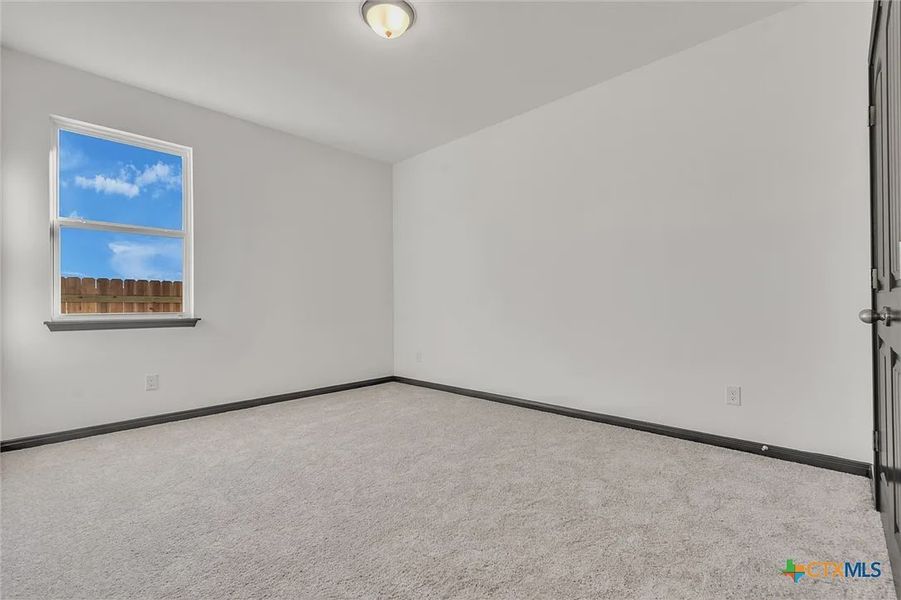 Spacious, unfurnished interior of a new home in Heritage Oaks, Killeen (Image 22).