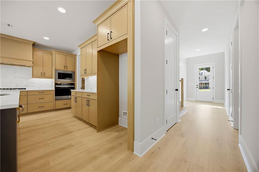 Furnished interior view inside a new home in Sterlington, Canton (Image 10).