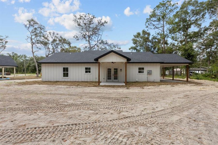 Exterior details and patio area of a home in , Fanning Springs (Image 19). Exterior details and patio area of a home in , Fanning Springs (Image 19).