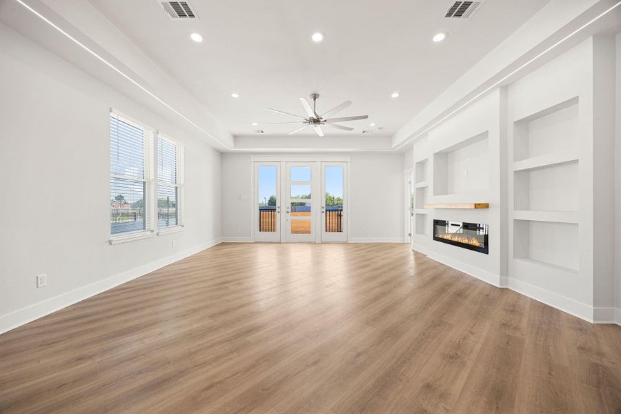 Spacious, unfurnished interior of a new home in , Cleveland (Image 24).