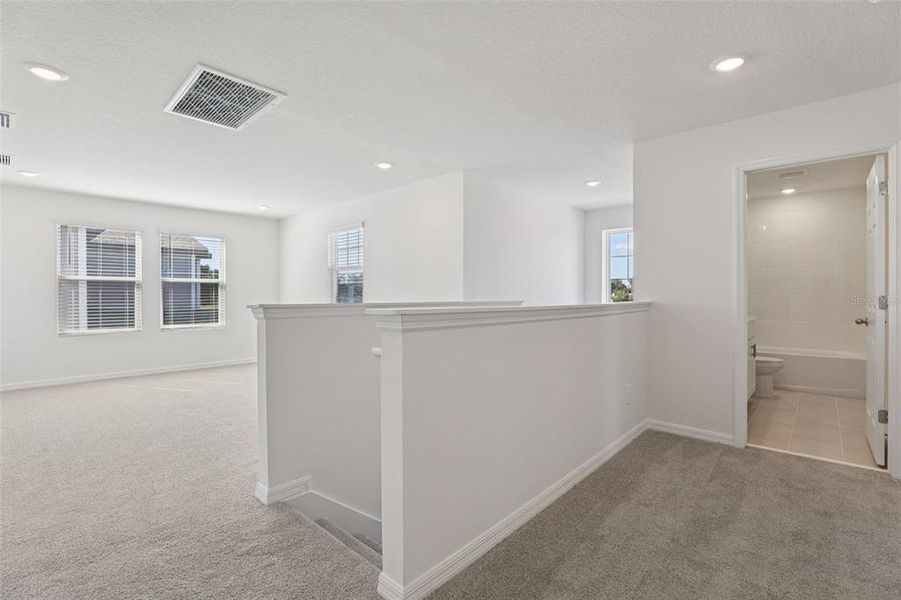 Spacious, unfurnished interior of a new home in The Reserve at Twin Lakes, St. Cloud (Image 45). Spacious, unfurnished interior of a new home in The Reserve at Twin Lakes, St. Cloud (Image 45).