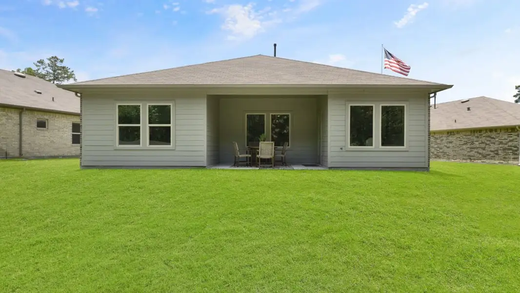 Exterior details and patio area of a home in Mill Creek, Magnolia (Image 3).