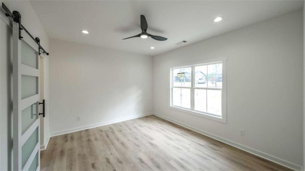 Spacious, unfurnished interior of a new home in , Rome (Image 20).