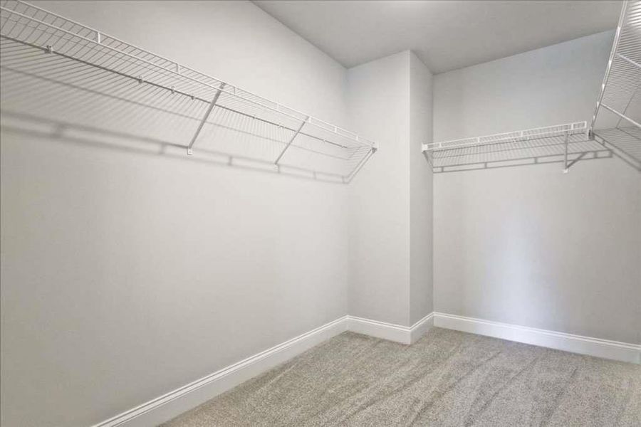 Spacious, unfurnished interior of a new home in , Gainesville (Image 22).