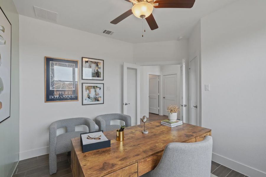 Representative furnished interior of a home built from the Durham by Chesmar Homes in Jordan Ranch 40's, Fulshear (Image 24).
