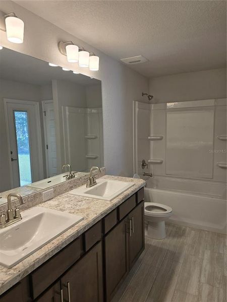 Furnished interior view inside a new home in Sugarmill Woods, Homosassa (Image 3).