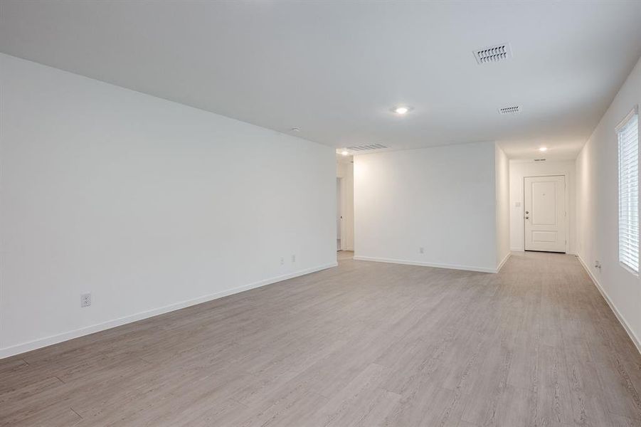 Spacious, unfurnished interior of a new home in Falcon Heights, Forney (Image 12).