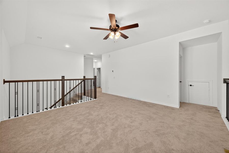 Spacious, unfurnished interior of a new home in Sunterra, Katy (Image 23).