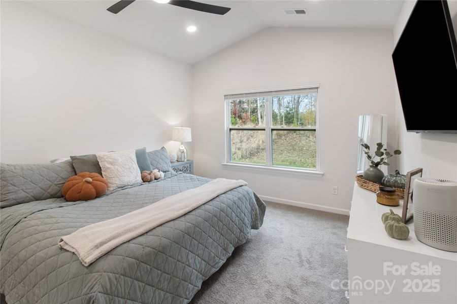 Large primary bedroom with ensuite bathroom. Large primary bedroom with ensuite bathroom.