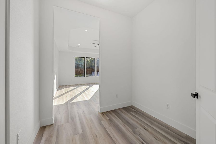 Spacious, unfurnished interior of a new home in , Cedar Park (Image 17).