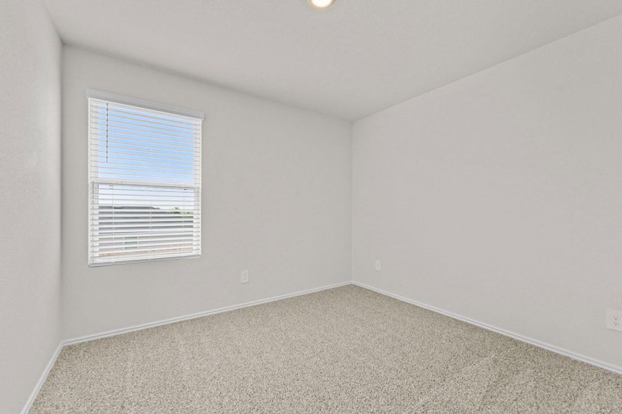Spacious, unfurnished interior of a new home in , Maxwell (Image 19).
