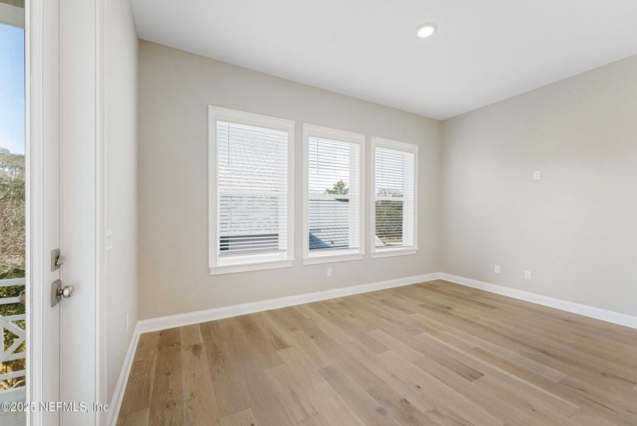Spacious, unfurnished interior of a new home in , Ponte Vedra Beach (Image 18).