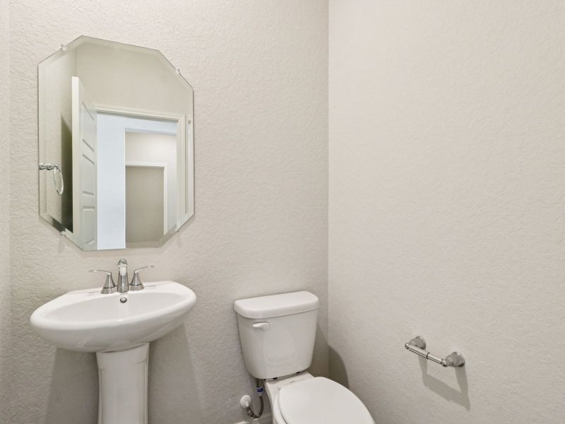 Furnished interior view inside a new home in Fox Falls, Boerne (Image 11).