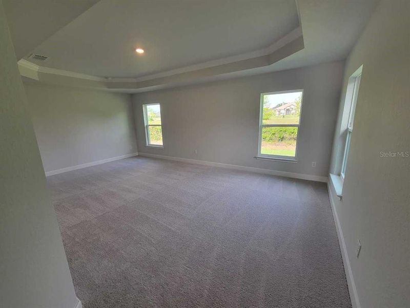 Spacious, unfurnished interior of a new home in Ocala Crossings South, Ocala (Image 16).